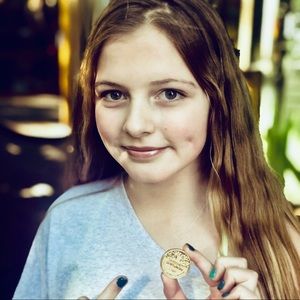 Meet your Posher, Annika